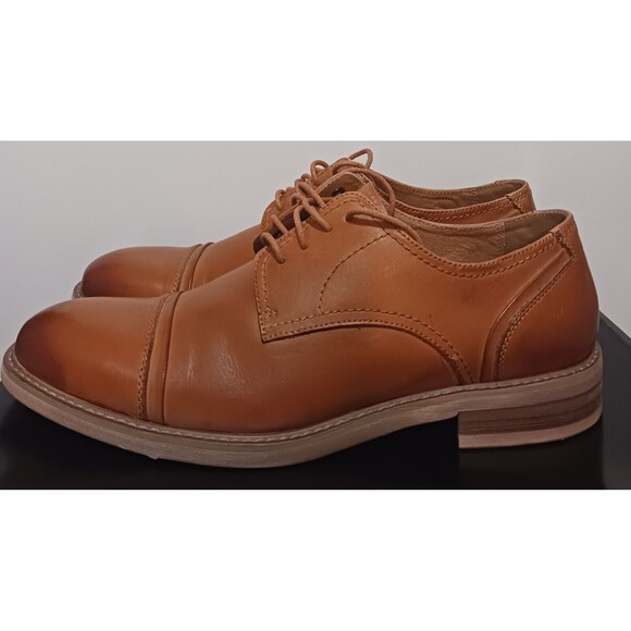 Steve Madden (Oxford)-(Brown)-(Size 9.5)-(Brand New)-$50.00 - Picture 2 of 6